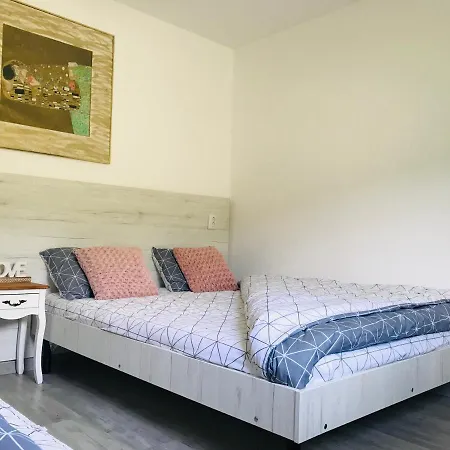 Casa Ryana Self Check-in Motel