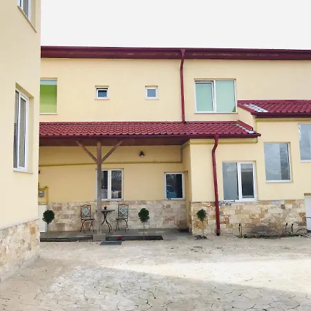 Casa Ryana Self Check-in Motel Gilau