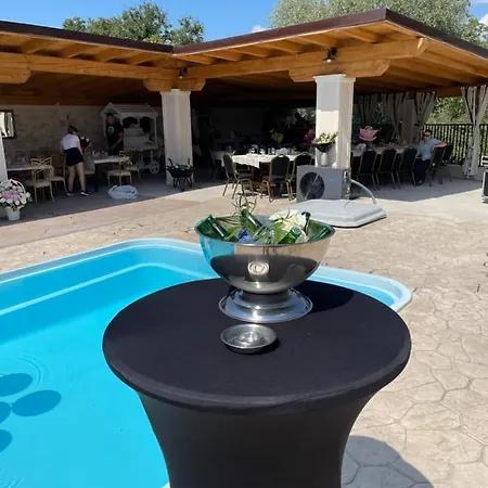 Casa Ryana Self Check-in Motel